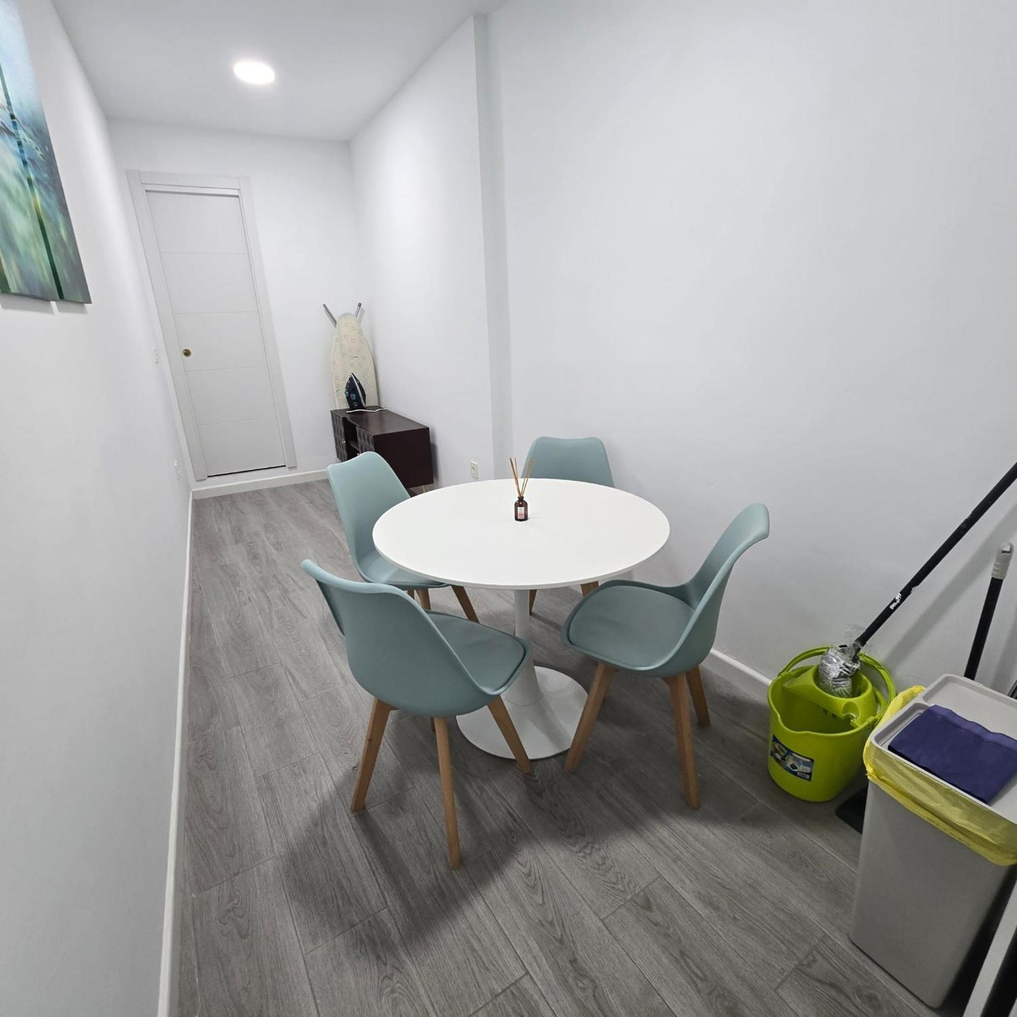 2 Con Terraza Appartement